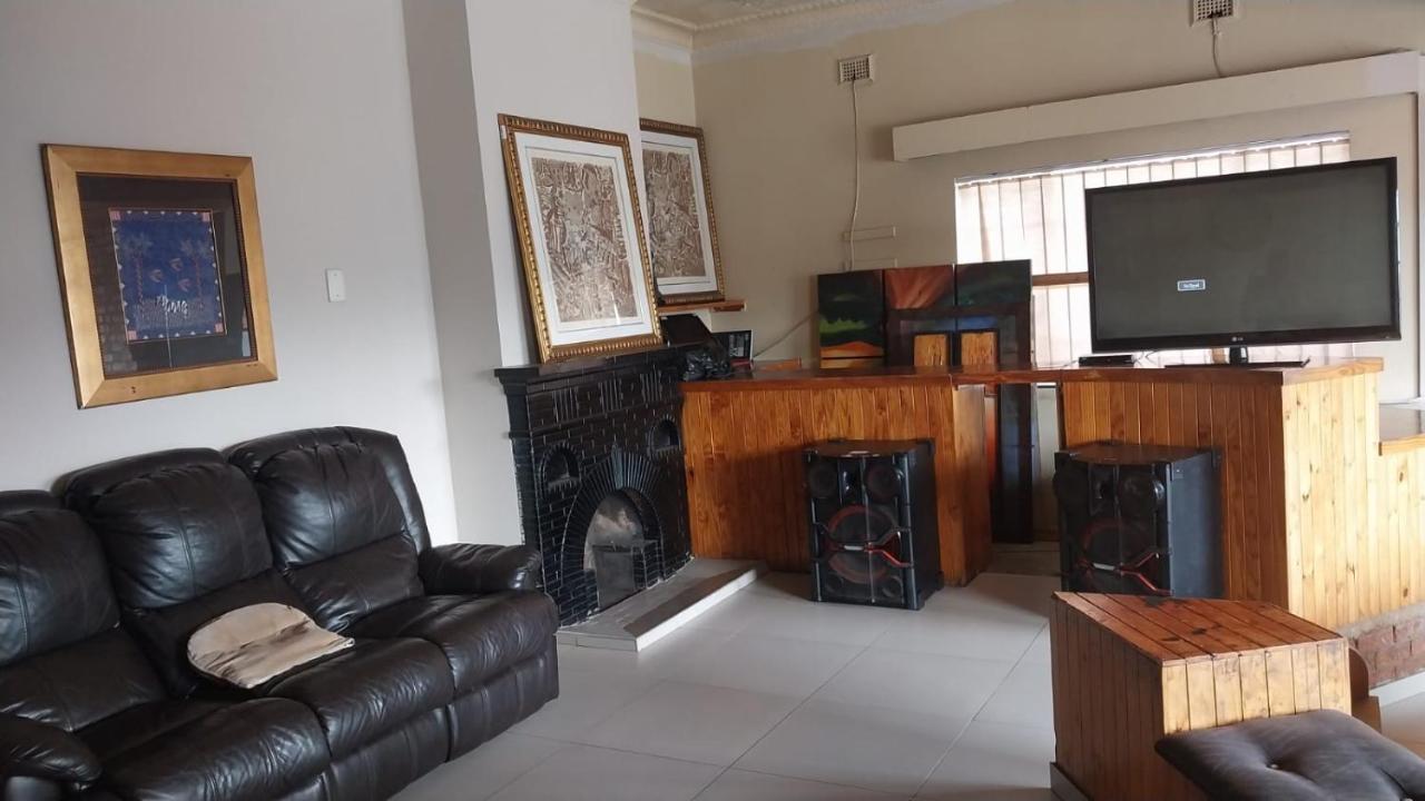 Jay'S Guest House Witbank Exterior photo